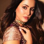 Hina Khan Instagram - ❤️