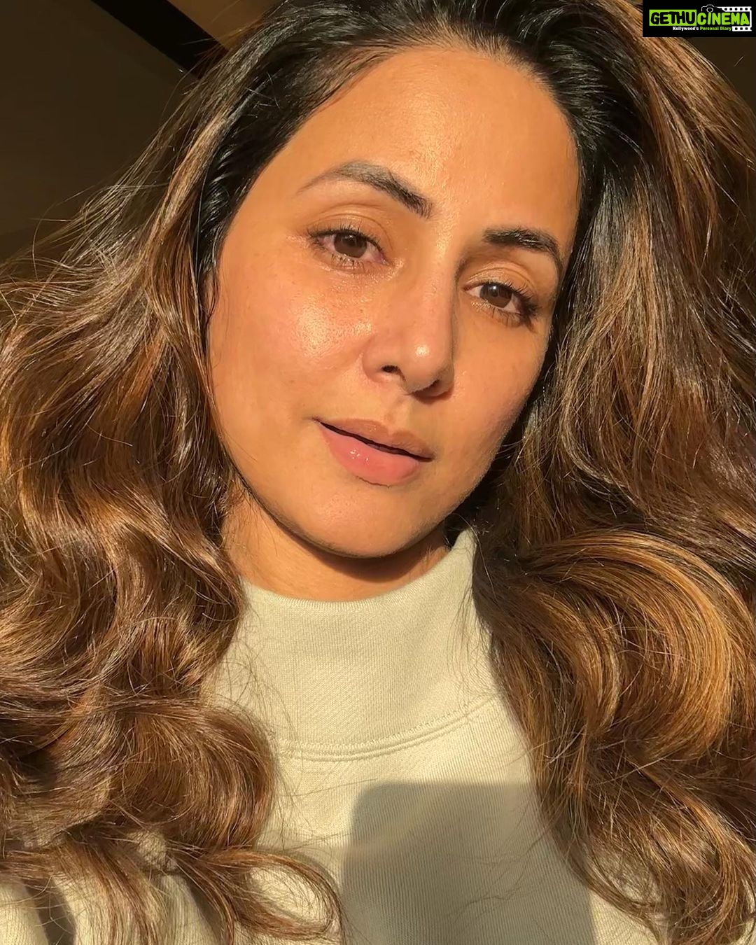 Hina Khan Instagram - Khush rang hina.. #nofilter