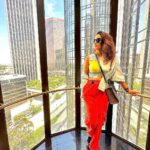 Hina Khan Instagram - The Los Angeles diaries ❤️ . . Outfit: @cava_athleisure @viralmantra