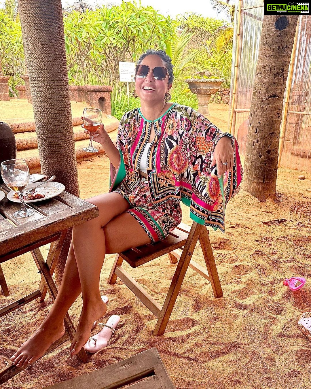 Hina Khan Instagram - Goa chalen… 🏝️🏝️🏝️ Pousada by the Beach
