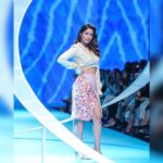 Hina Khan Instagram - Delighted to walk at Lakmé Fashion Week in partnership with FDCI for the INIFD Launchpad show. @lakmefashionwk @inifdofficial @fdciofficial @gladucamepr