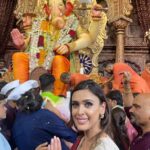 Hrishitaa Bhatt Instagram - 🙏 Grateful for the opportunity to visit Lal Baug Ganpati and receive His divine blessings. 🌟 May His blessings reach all #LalBaugGanpati #Blessed #GanpatiBappaMorya 🕉️ . . Styleby - @stylebyriyajn Outfit- @pairaahanofficial Managed by - @moushumibanerji . . . . . . #hrishitaabhatt #bollywoodactress #mumbaiinfluencer #mumbaiinstagrammers #mumbaidaily #mumbaigram #mumbaifashion  #bollywoodfashion #bollywoodstyle #indianactress #ganpati #ganpatibappamorya #lalbaughcharaja #ganpatidarshan Lalbaugcha Raja Sarvajanik Ganeshotsav Mandal
