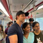 Hrithik Roshan Instagram - Took the metro to work today. Met some really sweet n kind folks. Sharing with you the love they gave me. The experience was spectacular. Beat the heat + the traffic. Saved my back for the action shoot I’m going for.