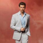 Hrithik Roshan Instagram – Feel truly special on your milestone occasions with @arrow_1851’s new collection! Here are some of my favourite pieces from Arrow’s latest collection.

#DeservesAnArrow #Arrow
