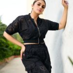 Huma Qureshi Instagram - 🖤 Styled by : @sanamratansi Assisted by : @nirikshapoojary_ @ankitha_chauhan @sr_styleco Coords - zara Earrings : @houseofshikha Rings - @e3kjewelry @ascend.rohank Photographer : @akshat_rastogi22 Hair : @rakshandairanimakeupandhair Make up : @ajayvrao721 Nails : @itssoezi