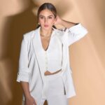 Huma Qureshi Instagram – Loving the love 🤍 #Tarla ji is happy 
#love #grateful #excited 

Credits for Full white suit 
Styled by : @sanamratansi 
Assisted by : @nirikshapoojary_  @ankitha_chauhan @sr_styleco
Pant suit – @zara
Earrings : @iblamebeads
Rings – @inezeofficial  @misho_designs @e3kjewelry 
Neckpiece – @inezeofficial 
Photographer : @ayushguptaphoto
Hair : @rakshandairanimakeupandhair
Make up : @ajayvrao721
Nails : @itssoezi