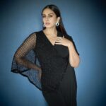 Huma Qureshi Instagram - Black Swan 🦢 Styled by @aeshulalanshah @kanysshka Outfit @babitamalkani @viralmantra Jewellery @hybajewels Footwear @aands_official @ascend.rohank Make up @ajayvrao721 Hair @rakshandairanimakeupandhair Nails @itsoezi Photographer @harshalshah95