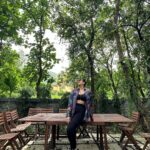 Huma Qureshi Instagram - Major Missing the comfort of this beautiful @airbnb property.. all those asking it’s in Alibaug .. So whoever is going please take me along ;-)