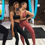 Huma Qureshi Instagram - Barbie core or Kenergy💥 Such a beautiful afternoon with these powerful and fun yoginis @iamhumaq and @janiceseq85 🤎 Ppsstt…we’re upto something exciting and fun 🙌🏻 Stay Tuned 🕰🙌🏻 #YogaGirl #YogaLover #GirlGang #Yoginis #AnshukaParwani #AnshukaYogaWellness #YogaMumbai #AnshukaYoga #HumaQureshi #JaniceSequeira Anshuka Yoga