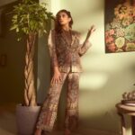 Huma Qureshi Instagram - Let Art inspire Life … what else is there in the mundane anyway .. haina.. #goldengirl #mood #love Outfit: @eizabykaaj All jewellery: @e3kjewelry @ascend.rohank Bodysuit: @skims Shoes: @louboutinworld Styled by: @dhruvadityadave Hair by: @nargis9052 Make up by: @ritikavatsmakeupandhair Shot by: @gohil_jeet Nails @itssoezi