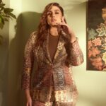 Huma Qureshi Instagram - Let Art inspire Life … what else is there in the mundane anyway .. haina.. #goldengirl #mood #love Outfit: @eizabykaaj All jewellery: @e3kjewelry @ascend.rohank Bodysuit: @skims Shoes: @louboutinworld Styled by: @dhruvadityadave Hair by: @nargis9052 Make up by: @ritikavatsmakeupandhair Shot by: @gohil_jeet Nails @itssoezi