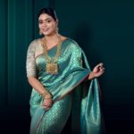 Ineya Instagram - @iam_ineya x @shopinaayat ✨ Award-winning actress, Ineya @iam_ineya is getting ready for festive season with a @shopinaayat “Urvashi Collection” emerald green banarsi saree ornamented with matching golden and emerald tassels along the pallah border 💚 Inaayat is a Dubai-based boutique for Indian wedding and party outfits, jewellery and pashmina shawls. They offer ready-to-wear and bespoke designs. 📍 Inaayat, @waficitydubai ☎️ +971503787001 ✨ Shop online at www.shopinaayat.com 🌎 We ship worldwide Model: @iam_ineya Saree: @shopinaayat Gold Jewellery: @arakkalgoldanddiamonds HMU: @makeoverbysmily . . . #ineya #saree #sareefashion #sareelove #silksarees #silksareesonline #greensaree #banarsisaree #onam #onamsaree #onamspecial #traditionalsaree #indianweddingwear #indianweddingfashion #dubaisarees #dubaiindianfashion #dubai #sareecollection #indianweddingstyle Dubai, United Arab Emirates