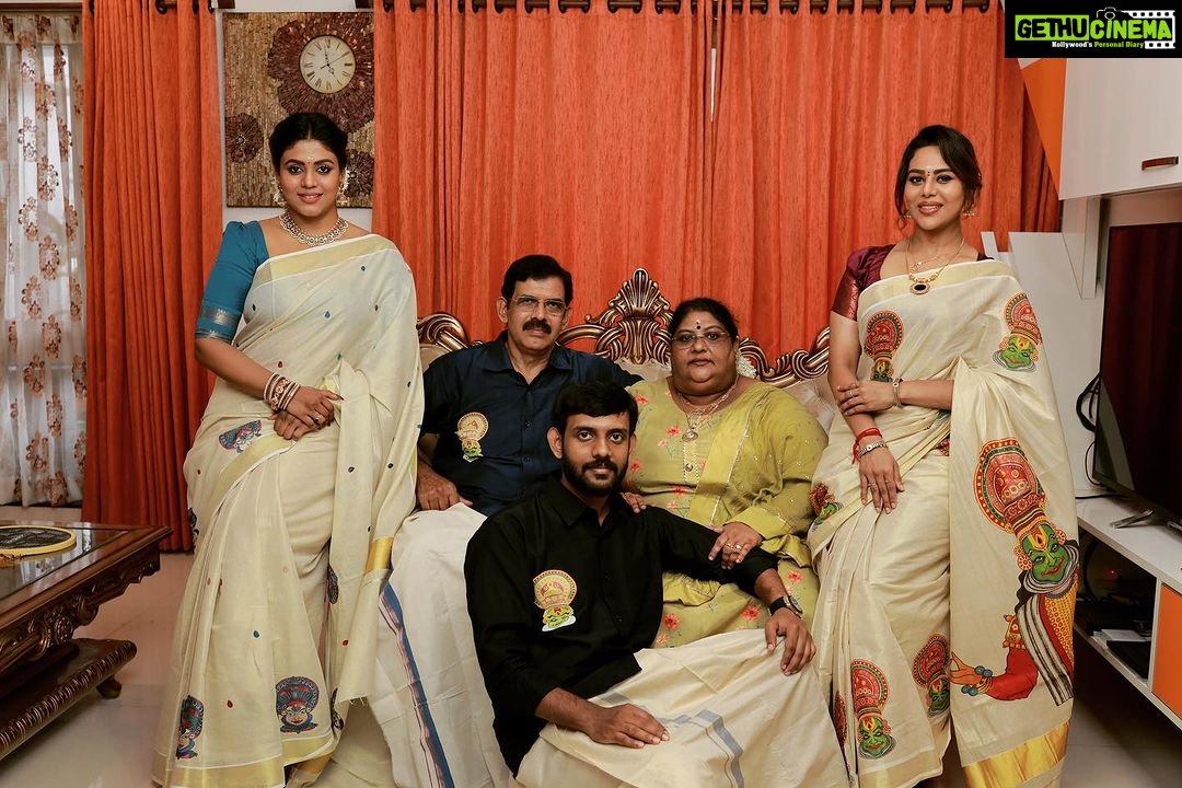 Ineya Instagram - 🌸HAPPY ONAM 🌸 🪬 🧿 #family #love #friends #happy #instagood #life #photography #baby #familytime #fun #photooftheday #like #instagram #kids #follow #cute #beautiful #smile #nature #travel #picoftheday #fashion #summer #happiness #art #food #momlife #home #lifestyle #familylife