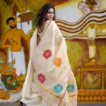 Ineya Instagram - On this Onam, stepping into the festivities with the grace of tradition and the chic of designer fashion! Model @iam_ineya Designer @weaversvillagestore @sobhaviswanath_official MUA @parvathy_prajeev @parvathy_prajeev.j @la_fairy_makeup_studio Styling @lekshmy_prajeev Jewellery @planetjewel Pics @jyothi_krishna_cm Credits @vvluckylechu #onamfashion #happyonam #festival #festivewear #festivals #fashionmodel #actress #handloom #handloomsaree #jewelry #onam #onamsaree #keralaactress #tamilcinema #kannadaactress #tamilheroine #desinersarees #fashion #fashionmodel #fashiondesigner #fashionphotography #canonphotography
