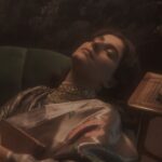 Isha Talwar Instagram - Saree dreams do come true with this exquisite zari kanjivaram beauty from @straavi 😍 Perfect blend of tradition and style! 💫 Poetry by @swanandkirkire … thank you dada for your big heart ! 🙏✨♥️ Shot by @rishabh_sain_ Make up by @sheeny.kaul Hair by @atifsalmanihairstyle #SareeGoals #SlayingInSaree #Ad