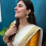 Isha Talwar Instagram - What a year I am having in Kerala - we don’t just dress up on Onam- we dance / act pretty much everyday and flow ! It’s hard to stay away from home for long periods but Guruji’s home makes it worth it for me … Onashamsagal - truly a new year for me in every sense of it ! @natanakairali 🍀🌸 #anartistsway