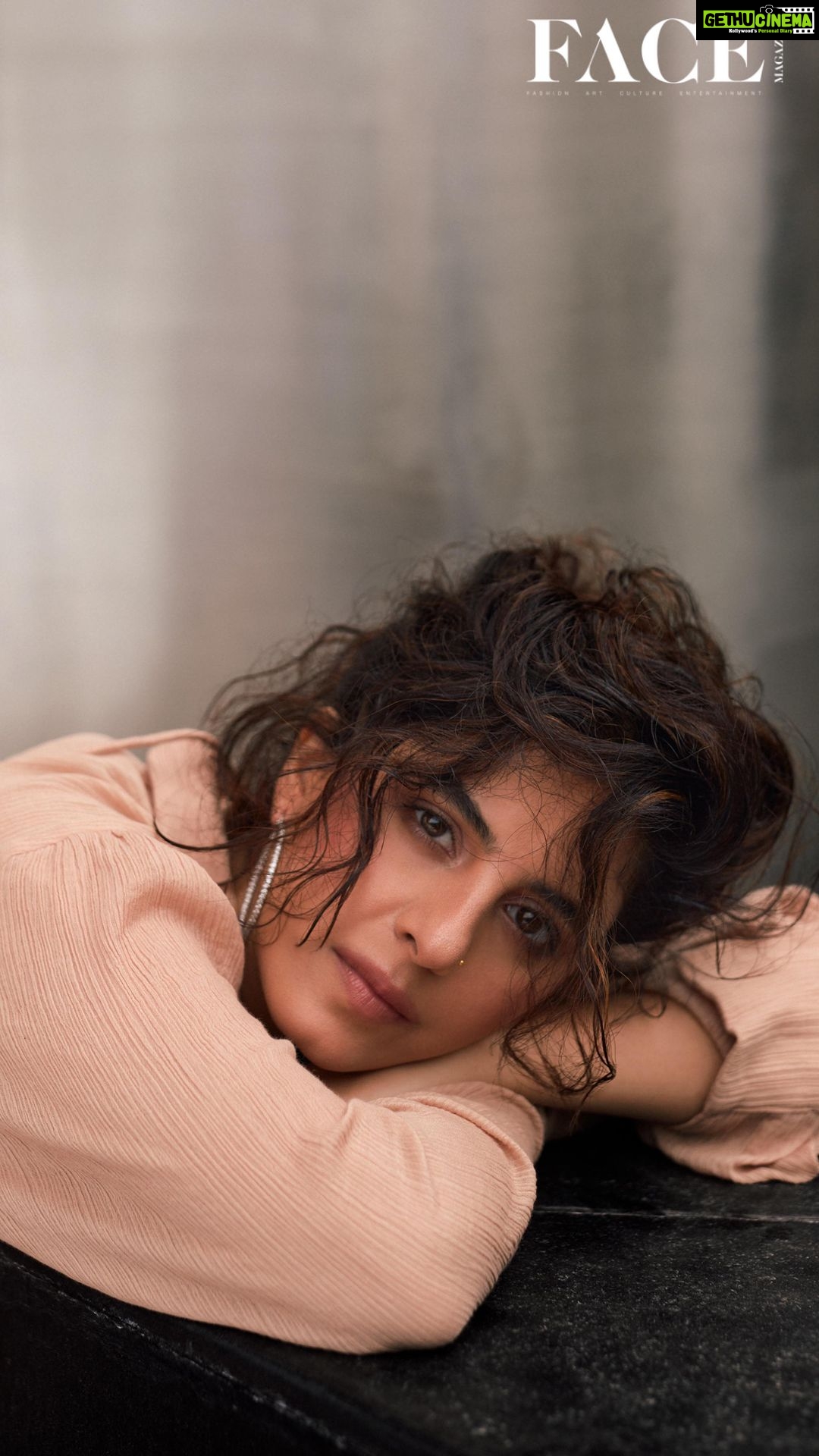 Isha Talwar Instagram - Tell us about a quote you really connect with at this point - @talwarisha - “If you’re going to try, go all the way. There is no other feeling like that. You will be alone with the gods, and the nights will flame with fire. You will ride life straight to perfect laughter. It’s the only good fight there is…”, By Charles Bukowski Produced By: @facemag.in Publisher: @harshithundet @kanchanshrivastava06 Creative Director: @farrahkader Video shot by: @karanhenry Edited by: @motion_engineers Photography: @tejasnerurkarr Stylist: @hemlataa9 @stylebyhemlataa Makeup Artist: @richie_muah Hair Stylist: @ashisbogi Asst. Stylist: @saloni142_ Shoot Coordinator: @masaladosa_ Asst. Creative Dir: @haaute Face Intern: @_shikhaaaaaaa Fashion Intern: @the_sudha_sharma Artist Publicly: @hardlyanonymous_2.0 Location: @sofitelmumbaibkc On Isha- White Saree with Corset Blouse: Saree: @thesilksaga Jewellery: @tyaanijewellery Blouse: @martyco.in Maroon Flowy Dress: Outfit: @sajke.in Jewellery: @tyaanijewellery Peach Wrap Dress with Bralette: Outfit: @since1988.in Jewellery: @tyaanijewellery Embellished Sheer Dress: Outfit: @raishmacouture Jewellery: @tyaanijewellery #FaceMagazine #IshaTalwar #PhotoShoot #FaceoftheMonth #Photography #FashionReel #Reels #Exclusive #Explore Sofitel Mumbai BKC