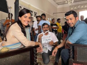 Isha Talwar Instagram - Bhaukaal abhi baaki hai ! 

Pata hai waqt lag gaya hai,par jald :) 

#3yearstomirzapuronprime