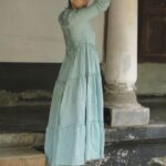 Isha Talwar Instagram - They said flow,I said ok ! 🌞💦🌿 Love the dress by @live.linen 🤎 Shot by @ajith_a_ashok #tradirionalhomes #aangan #sundaymood