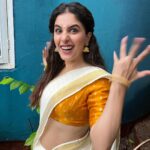 Isha Talwar Instagram – What a year I am having in Kerala – we don’t just dress up on Onam- we dance / act pretty much everyday and flow ! It’s hard to stay away from home for long periods but Guruji’s home makes it worth it for me … Onashamsagal – truly a new year for me in every sense of it ! 

@natanakairali 🍀🌸

#anartistsway