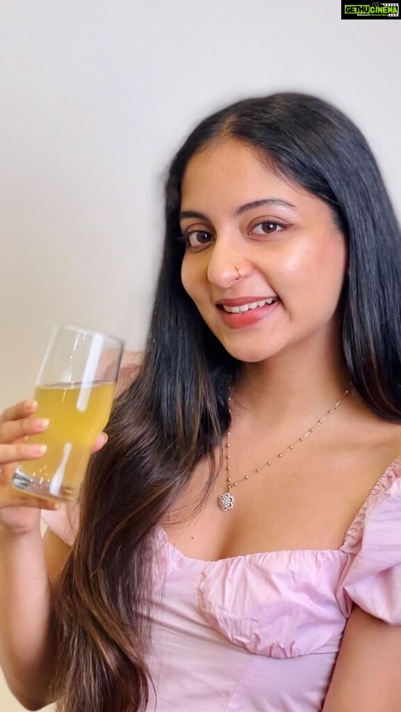 Ishaani Krishna Instagram - Hello you all 👋🏻 A lot of y’all have been asking me so many questions regarding my skincare and bodycare. So I thought why not do a reel on the most frequently asked questions regarding the same 🤩 Firstly, a lot of you wanted to know how I take care of my skin against tanning and dullness.. Well I have this home remedy where we mix a bit of lime and sugar to make a paste. Apply it on your skin, leave it on for 2-3 mins and wash it off, and done! You’d start seeing slight changes within 4-5 days. Second most asked question is “How do you pull off all outfits so confidently?” Well.. the secret to my confidence is my @rexona.in roll-on deodorant The odour from our underarm sweat used to make me feel very insecure, taking my entire energy and confidence level down. Be it a hectic day or an exhausting schedule, I don’t have to worry anymore because Rexona roll-on keeps me energetic, confident and fresh all day long 🤍 The 3rd most frequently asked question was “What is the secret to your glowing skin”? Well I think the secret to my glowing skin would be the lime-honey water that I have each day first thing in the morning after I wake up 🍋🍯💧 Now that was fun 🤗 #Ad #RexonaIndia #RexonaRollOn #ShowerFreshAllDay #72HourProtection #TISTmedia