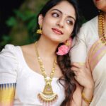 Ishaani Krishna Instagram - 🩷 Shot by : @sk_abhijith Jewellery : @regaljewellers_in Hair : @brahma_hairandmakeup
