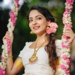 Ishaani Krishna Instagram - 🌼✨ Shot by : @sk_abhijith Hair : @brahma_hairandmakeup Jewellery : @regaljewellers_in