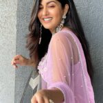 Ishita Dutta Instagram - Day 2 💜 #ganapatibappamorya Wearing my fav colour 😍 Outfit: @monaandvishu @viralmantra Stylist: @styledbynikinagda @indianjewellery999