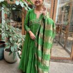 Ishita Dutta Instagram - 💚💚💚 Outfit: @almaaribypooja @viralmantra Stylist: @styledbynikinagda