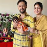 Ishita Dutta Instagram - Ganpati Bappa Morya! 🙏🌟 This year’s celebration is extra special as we welcome the blessings of Lord Ganesha with our little angel, Vaayu, who turns 2 months old today. 🎂👶❤️ #GaneshChaturthi #VaayusFirstCelebration