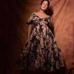 Ishita Dutta Instagram – ❤️❤️❤️

Styled by: @styleitupbyaashna 
Outfit: @purvisethiacouture 

Makeup: @meenalvidhani 
Hair: @makeupdiarybyrk 

Shot by: @arindamsikdar