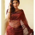 Iswarya Menon Instagram - Since you all like me in a saree 💋 This is for you ♥️ . 📷 @camerasenthil @jeevithamakeupartistry @thepallushop @aaranyarentaljewellery @rrajeshananda