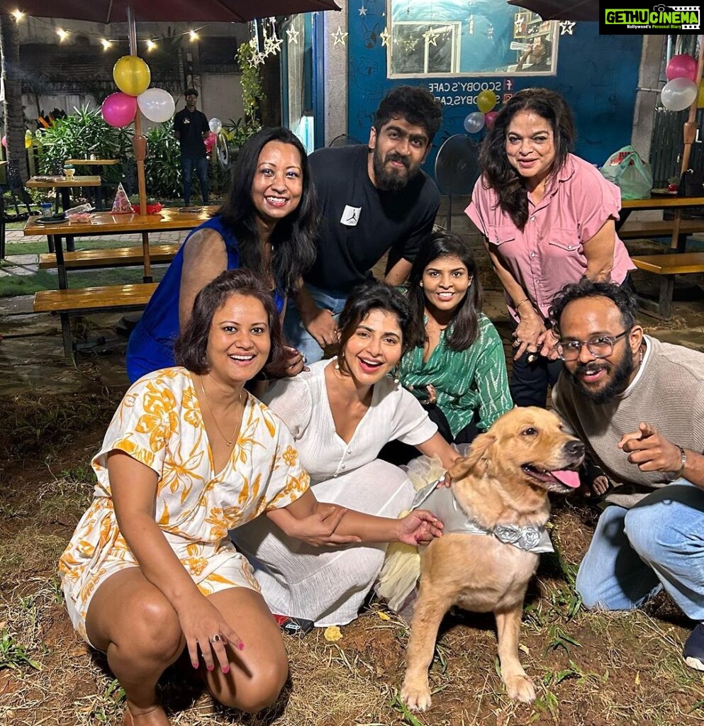 Iswarya Menon Instagram - “If you haven’t loved a dog, part of your heart has never opened” - Every 🐶 owner will say yes to this! . It was my @coffeemenon baby’s birthday yesterday 💖 My frnds who are like family came over & we had a lovely get together 💖 Thank you @ipallavikashyap @surekhakeziah @raananess @dentistsurovikashyap @raghav.ethan @jayamukeshmenon @scoobys_cafe for making her birthday special 🐶🥰♥️