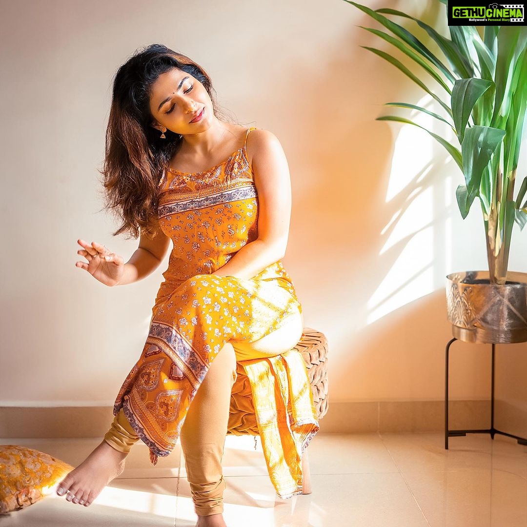 Iswarya Menon Instagram - In my natural habitat 🧡 . 📷 @storiesbypreetham