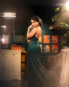 Iswarya Menon Instagram - Hiiii 🥰♥️
.
📷 - @storiesbypreetham 
Make up- @jiyamakeupartistry 
Hair -@marysbridalstudio 
Styling -@preethinarayanan 
@daisybridalofficial 
Location - @pepperfry_official
