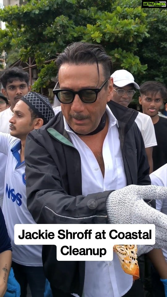 Jackie Shroff Instagram - Jackie Shroff at Coastal Cleanup Drive! Fatima Sana Shaikh, Esha Deol, Karishma Tanna & #BollywoodNow #bollywoodfashion #celebrity #celebupdates #JackieShroff