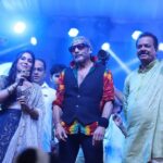 Jackie Shroff Instagram – संकल्प प्रतिष्ठान ठाणे, नवरात्री उत्सव  २०२३ दिवस ६, हिंदी सिने अभिनेता अष्टपैलू कलाकार व आपल्या सर्वांचे चाहते जॅकी श्रॉफ  यांनी आज आपल्या मंगलमय मंदिरात विराजमान दुर्गा मातेचे दर्शन घेतले व आपल्या चाहत्यांबरोबर संवाद साधला.
(( आपला दांडिया संकल्प दांडिया )).

.
.
#sankalppratisthan #sankalppratisthanthane #day6 #jackieshroff #celebrity #bollywood #post #insta #instagram  #photo #pic Raghunath Nagar, Thane