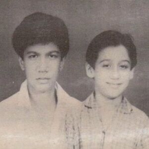 Jackie Shroff Instagram - From my first lessons at home by my parents and brother to the unforgettable guidance on set with Mr. Subhash Ghai, I’ve come a long way! My teachers will always have a special respect in my heart for moulding me into the person I am today.

Happy Teacher’s Day🙏🏼
Thank you📚🫶🏼

#happyteachersday #teachersday