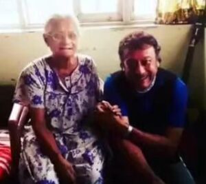 Jackie Shroff Instagram - From my first lessons at home by my parents and brother to the unforgettable guidance on set with Mr. Subhash Ghai, I’ve come a long way! My teachers will always have a special respect in my heart for moulding me into the person I am today.

Happy Teacher’s Day🙏🏼
Thank you📚🫶🏼

#happyteachersday #teachersday