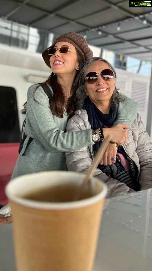 Jankee Parekh Instagram - To my Pyaari Ma & Sufis Favourite Nani on her 66th Birthday🌸 @falgunijayantparekh Thank you for being my constant source of comfort and strength through every season of life. Thank you for making gud papadis for Sufi without fail every week. Thank you for always silently hearing me out when I get angry and irritated with you. Thank you for sharing numerous Instagram reels every single day on how to be a better parent and how to increase the longevity of my life. Thank you for your love, concern and unwavering support through 38 years of my existence. Thank you for bringing me into this world. Thank you for passing on your beautiful genes to me😍 Ab kitni cheezo ke liye thank you bolu? Happiest bday Ma & I love you ( even during the times I forget to say it ) I wish you a year filled with boundless happiness and the best of health. 🌼