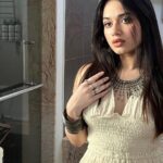 Jannat Zubair Rahmani Instagram - She comes alive in the summer time ☀️ 📍@pullmanphuketpanwa @pickyourtrail Outfit : @shubhshreestudios Stylist : @styledbysujata Pullman Phuket Panwa Beach Resort