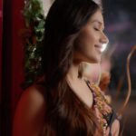 Jannat Zubair Rahmani Instagram - Jee bhar ke tum ❣️ @shreyaghoshal @javedmohsin_official @therashmivirag @muktimohan @raj.jaiswals @drjrecords