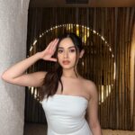 Jannat Zubair Rahmani Instagram - 🤍🤍🤍 Outfit - @ikichic_official Stylist - @simrankhera5 @styledbyayushidixit