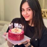 Jannat Zubair Rahmani Instagram - Issa happy happy birthday 💃🏻