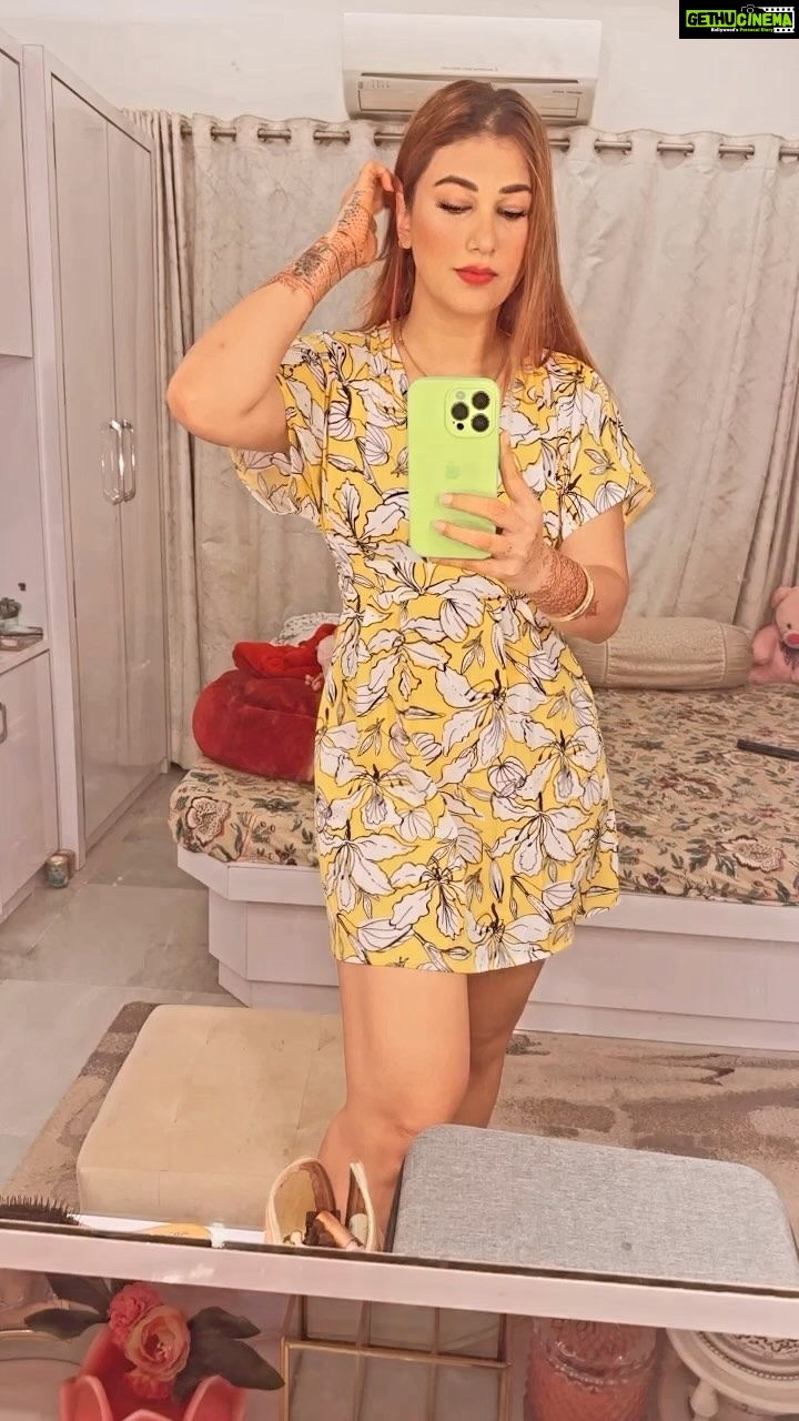 Jasleen Matharu Instagram - Felt Cute.... 🐱