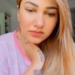 Jasleen Matharu Instagram - All Service wali didis in my comment section 😒😒🙏🏻 #trending #trendingreels #funny #funnymemes