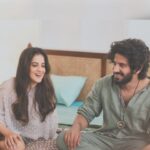 Jasleen Royal Instagram - Heeriye was released after years of hardwork, countless sleepless nights and betting all that i had. Its now ruling the charts & your hearts. Thank you Team, the listeners, the social media supporters & even those who silently cheer for every song of mine. This song has had a journey of it’s own and after a lot of turbulence, Heeriye landed safely in the hands of people who believed in it as much as I did. Gratitude & Love ❤️