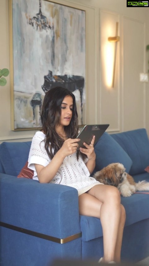 Jasleen Royal Instagram - Elevate your creative flow with the #OnePlusPadGo. From lyrical inspiration to harmonious melodies, every note comes to life on this productivity powerhouse with Dolby stereo speakers. Plus, the split-screen feature takes your multitasking to the next level. Don't miss your chance to unlock your creative potential today. Buy now! #NeverSettle