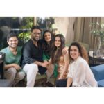 Jasleen Royal Instagram - Friends can help you achieve anything ♥️ Celebrating Heeriye's success with the people who made it possible. My heart is full ♥️