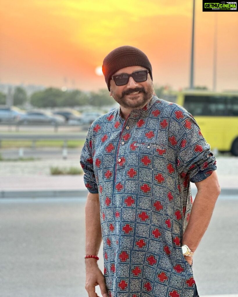 Jayaram Instagram - Some moments are golden 🇦🇪 Dubai, United Arab Emirates